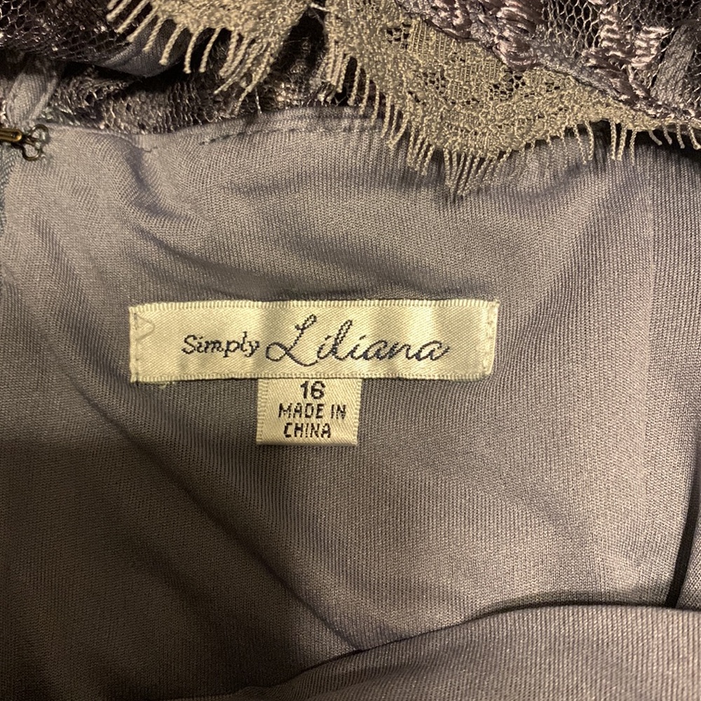 Dress - Picture 4 of 5